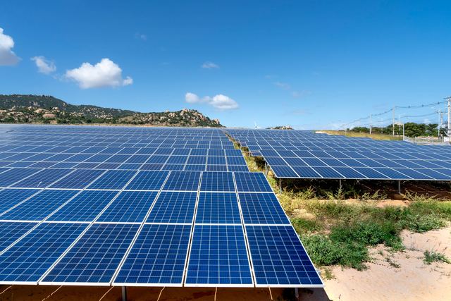 Installer des panneaux solaires au sol chez soi Installer des panneaux solaires au sol chez soi